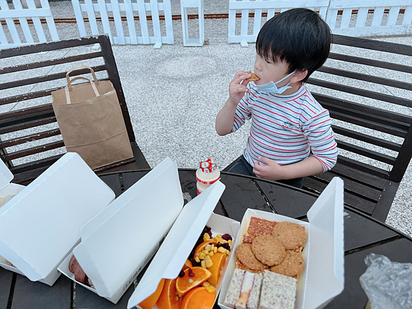 【团购】台南和逸亲子饭店！超狂500坪游戏场，跑车、火车、沙