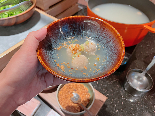 【团购】桃园龙潭悦华大酒店！超狂亲子设施摩天轮、旋转木马、咖