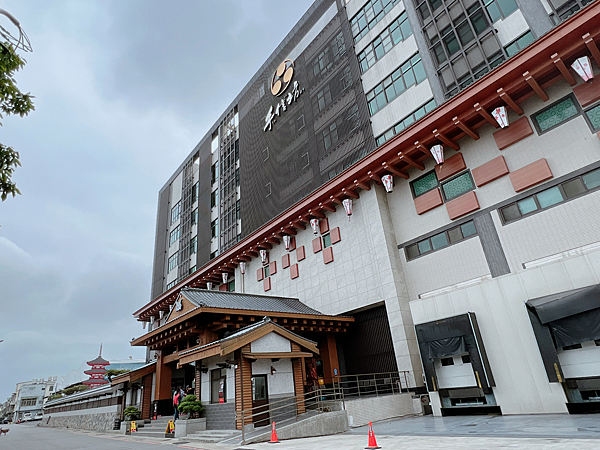 【团购】桃园龙潭悦华大酒店！超狂亲子设施摩天轮、旋转木马、咖