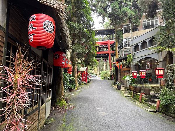 【團購】鹿谷溪頭妖怪森林渡假村～日式神隱少女場景般妖怪村莊！