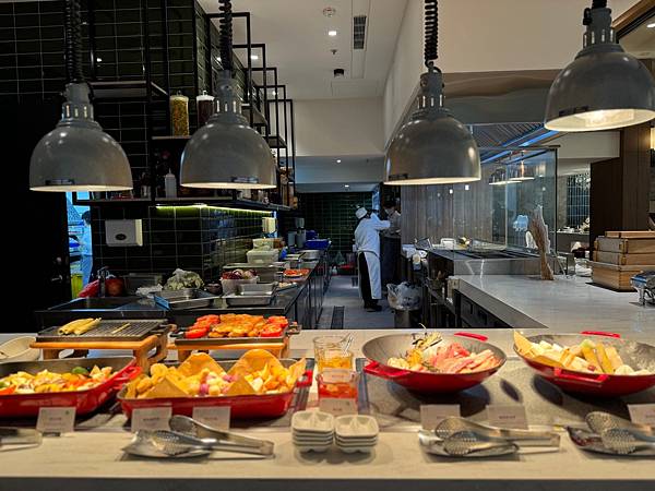 【团购】台南禧榕轩大饭店！典雅高空花园泳池、房间落地窗洒落阳