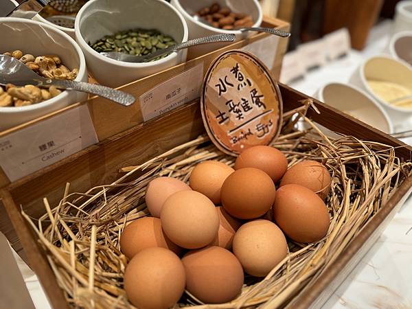 【团购】台南禧榕轩大饭店！典雅高空花园泳池、房间落地窗洒落阳