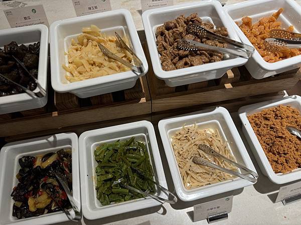 【团购】台南禧榕轩大饭店！典雅高空花园泳池、房间落地窗洒落阳