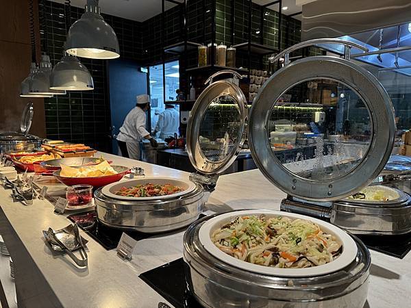 【团购】台南禧榕轩大饭店！典雅高空花园泳池、房间落地窗洒落阳