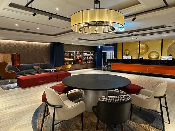 【团购】悦乐旅店台中文心 OLAH Poshtel 全新质感