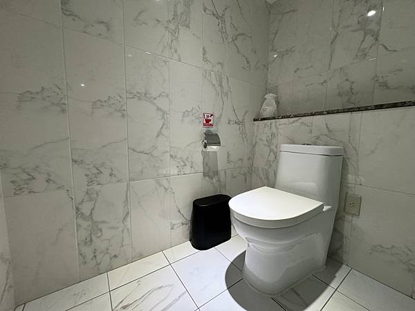 【团购】悦乐旅店台中文心 OLAH Poshtel 全新质感