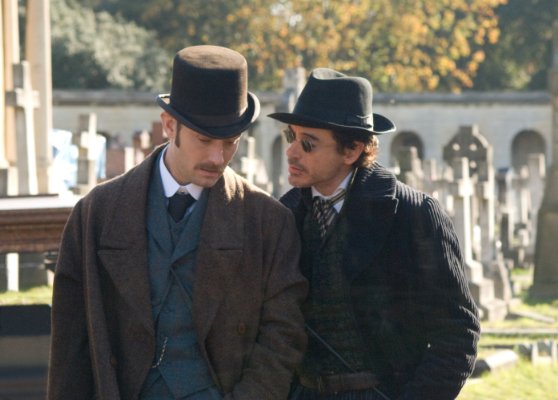 SherlockHolmes-福爾摩斯新版RobertDowneyJR-JudeLaw2.jpg