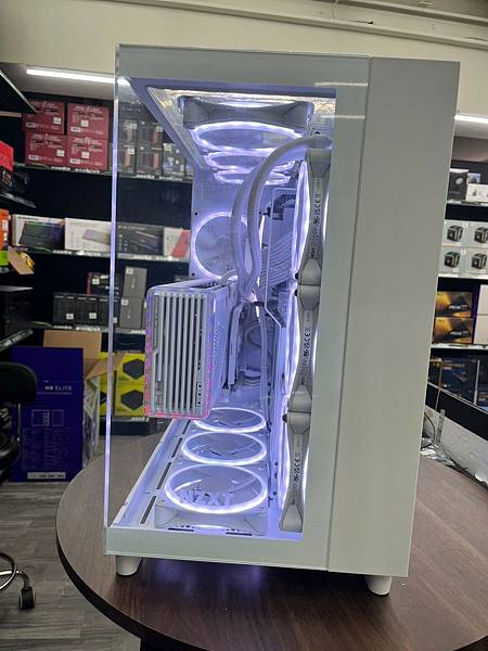 六月03.jpg 六月03.jpg