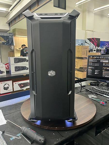 媽的酷黑城堡 媽的酷黑城堡