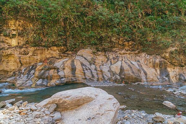 13 屏東祕境_哈尤溪_七彩岩壁_野溪溫泉_大武部落.jpg