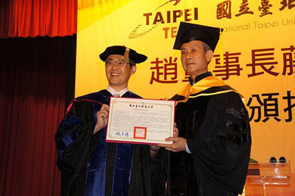 企業捐贈學校 企業捐贈學校