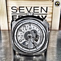 SEVENFRIDAY V2