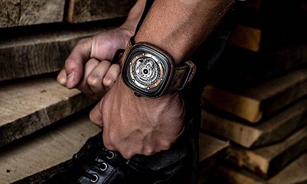 SEVENFRIDAY P2B/03