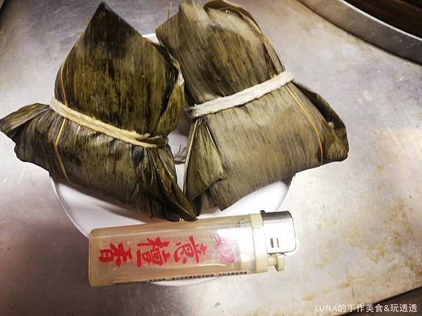 高雄駁二夜市美食推薦『顏記一口肉圓』03.jpg 高雄駁二夜市美食推薦『顏記一口肉圓』03.jpg