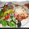 1696187288-Chicken Parmesan.jpg