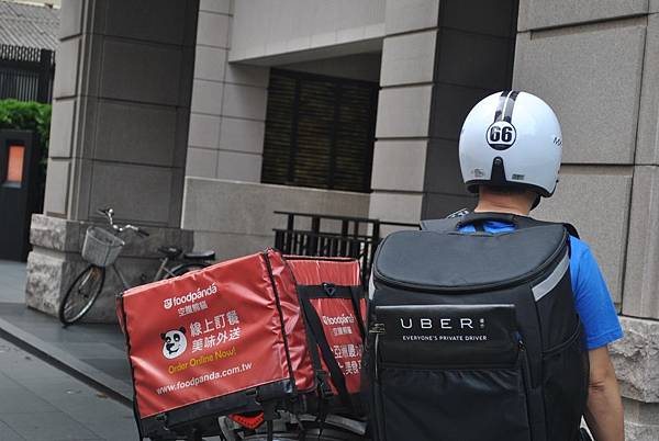 uber機車送餐01.jpg uber機車送餐01.jpg