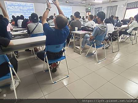 UBER 劉伯烏計程車執登衝刺班.jpg UBER 劉伯烏計程車執登衝刺班.jpg