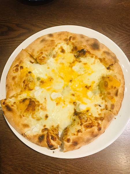 台北東區巷弄裡的異國美食～老外都來朝聖的手工Pizza【De