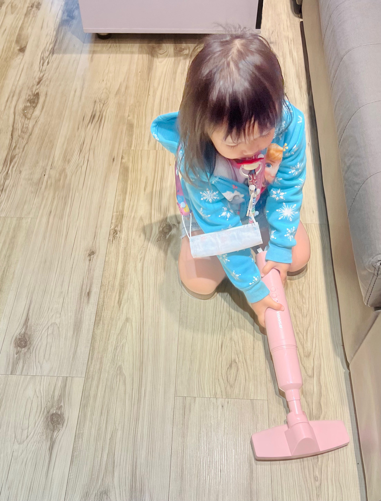 IMG_0044.JPG 無線手持吸塵器推薦~【SANSUI山水 輕淨吸迷你無線吸塵器】塵螨機/居家車用清潔/露營收帳 一機搞定