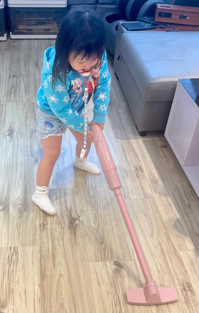 IMG_0042.JPG 無線手持吸塵器推薦~【SANSUI山水 輕淨吸迷你無線吸塵器】塵螨機/居家車用清潔/露營收帳 一機搞定