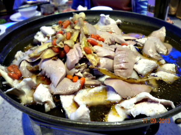 麻油腰花松阪豬.jpg 麻油腰花松阪豬.jpg