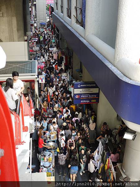 4.Siam Square (72)