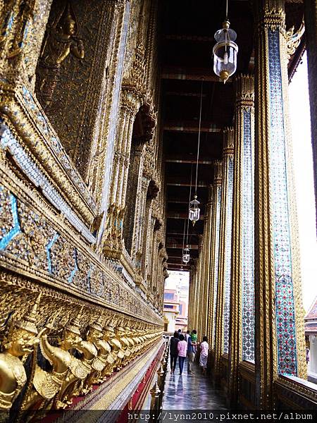 2.The Grand Palace (136)