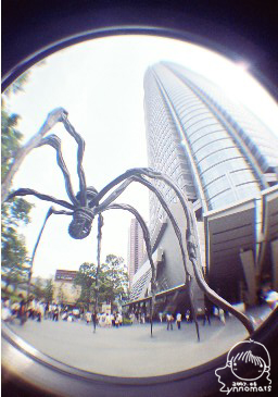 森美術館前的大蜘蛛