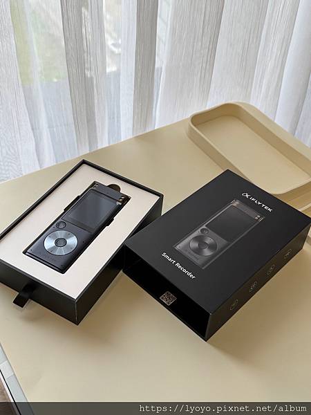 iFLYTEK AI全離線即時轉寫錄音筆(SR302PRO)