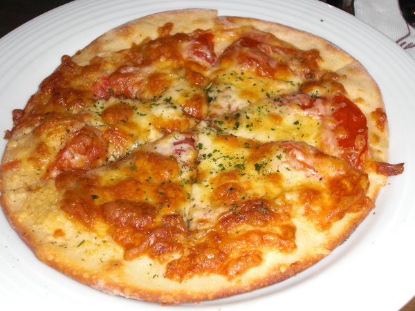 (20081010)拿坡里pizza.JPG
