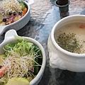 20081220)沙拉&玉米濃湯.JPG