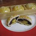 Egg Yolk pastry 004.jpg