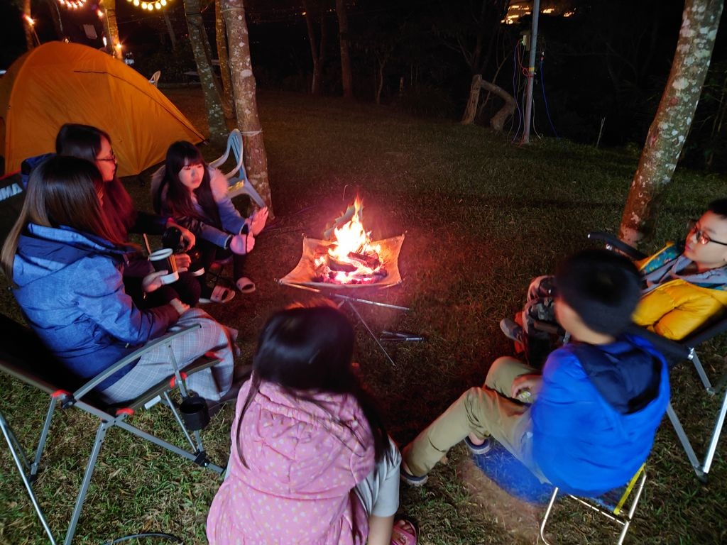 萬紫芊紘 第40露 在巴古慕的跨年露 1231 轉速的世界 痞客邦