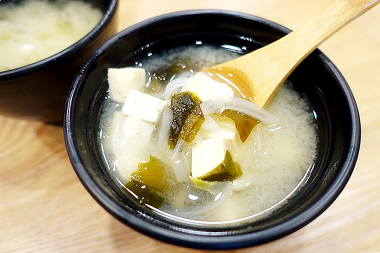 汍樂滿盛燒肉丼 潭子店