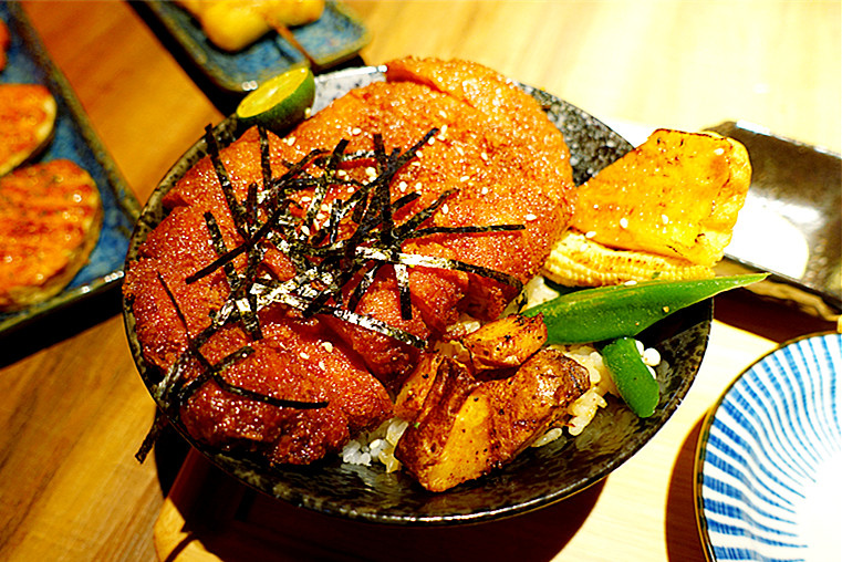 台中百貨美食推薦 - 大河屋 燒肉丼 燒烤