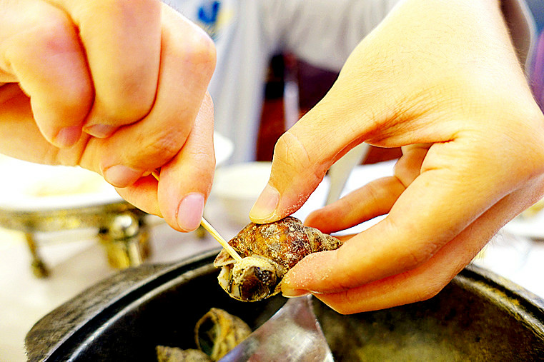 台中美食｜台中海產餐廳｜台中担仔麵｜台中西區