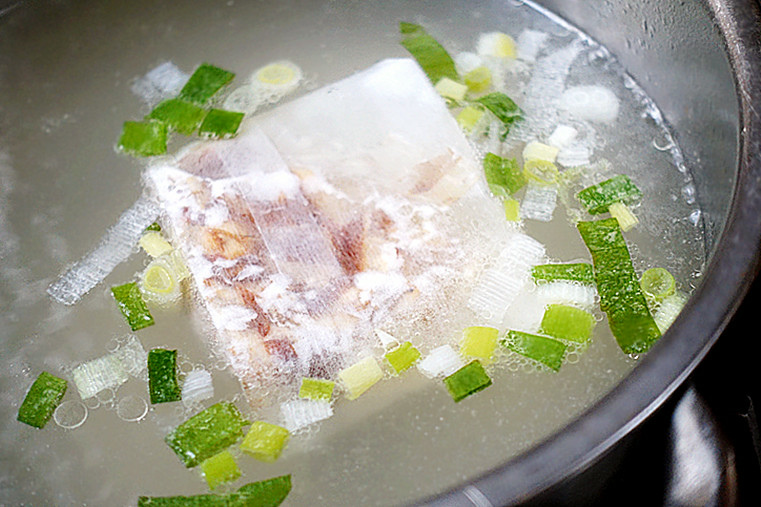 金倉食品｜干貝花枝丸｜虱目魚丸｜爆漿起司球｜塔香花枝楊｜飛魚卵球｜爆卵魚球｜煎、煮、炒、炸、烤