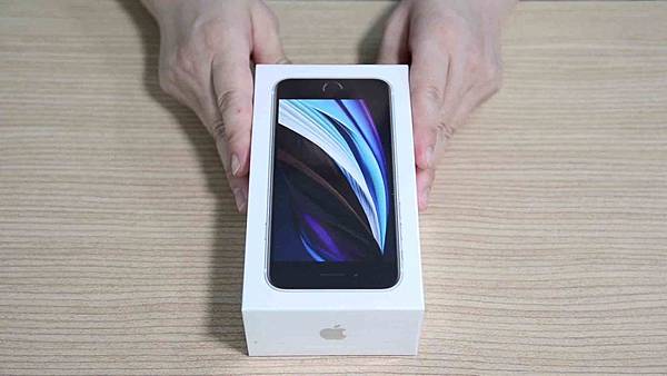 20200426開箱iphone SE 201.jpg 20200426開箱iphone SE 201.jpg