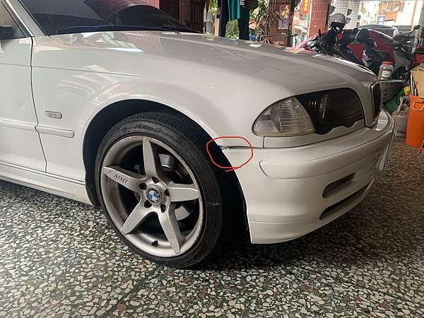 售01年出廠白色bmw E46 3i 直6引擎2 0 透明賣車 透明無價 M經驗雙b交流吳承學 痞客邦