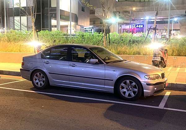 E46 318i 2 0是所有bmw車系中最好養的車款 M經驗雙b交流吳承學 痞客邦
