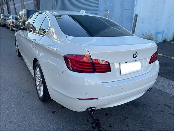 售2012年式稀有白色BMW 535i 3.0透明無價! (