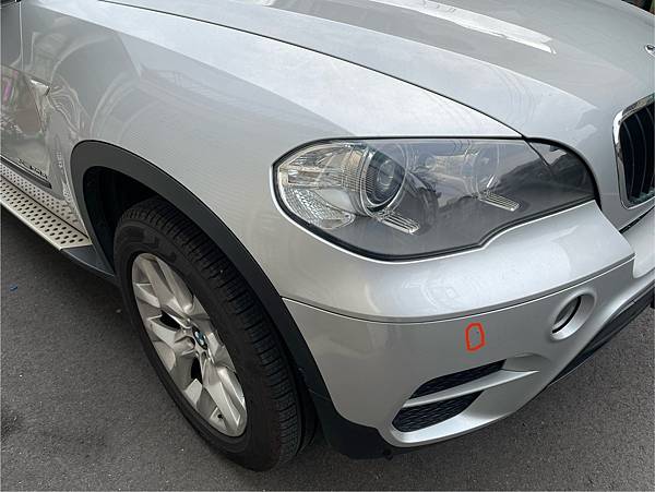 2012年出廠小改款銀色BMW 柴油E70 X5 xDriv