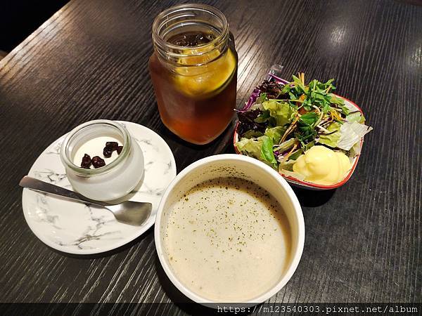 台北CP值高早午餐【U&me找咖】隱藏巷弄內餐廳食材講究、裝