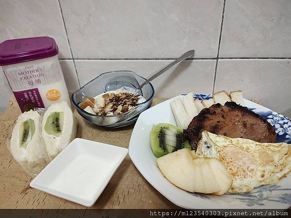 「優格推薦」台灣牧場-母傳優格，由100%無調整鮮乳製成，無