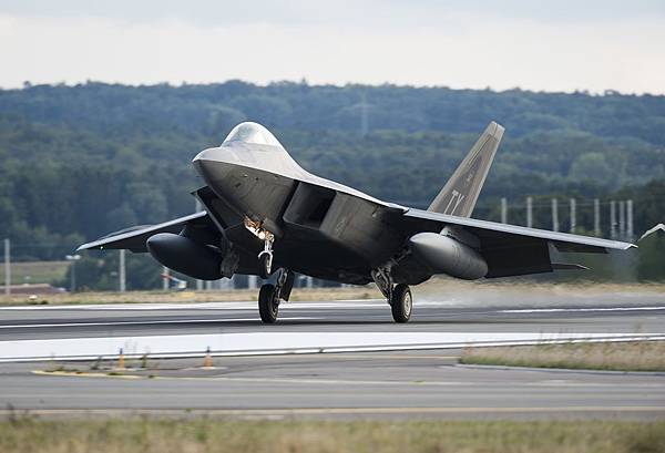 F-22-arrive-Spang_16 F-22-arrive-Spang_16