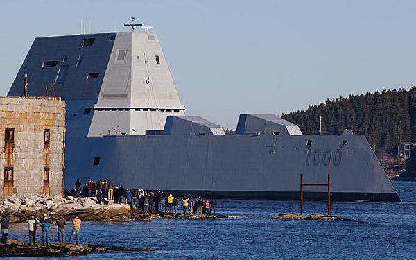 Zumwalt-class_dest_3520549b