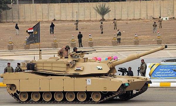 MA1_Abrams_main_battle_tank_pictures_photos_images_iraq_iraqi_army_day_january_2011_004