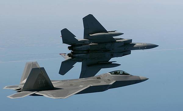 F-15_and_F-22