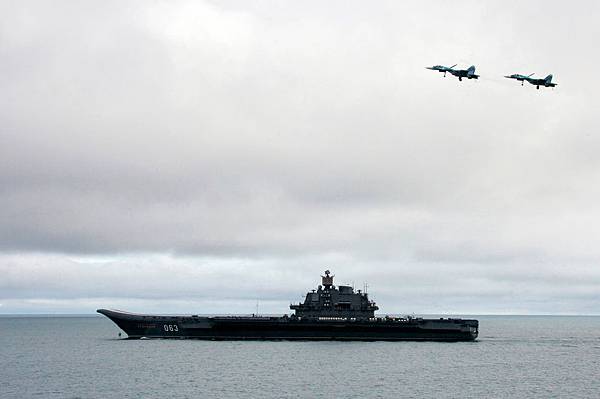 russia-aircraft-carrier russia-aircraft-carrier