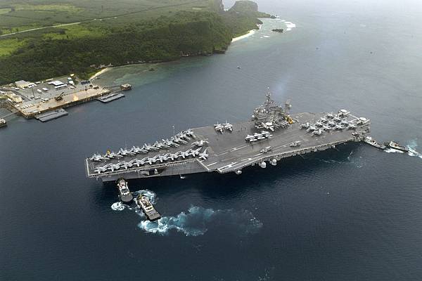US_Navy_040819-N-0120R-074_USS_Kitty_Hawk_(CV_63)_enters_Apra_Harbor_for_a_port_visit_to_Naval_Forces_Marianas_Support_Activities,_Guam US_Navy_040819-N-0120R-074_USS_Kitty_Hawk_(CV_63)_enters_Apra_Harbor_for_a_port_visit_to_Naval_Forces_Marianas_Support_Activities,_Guam